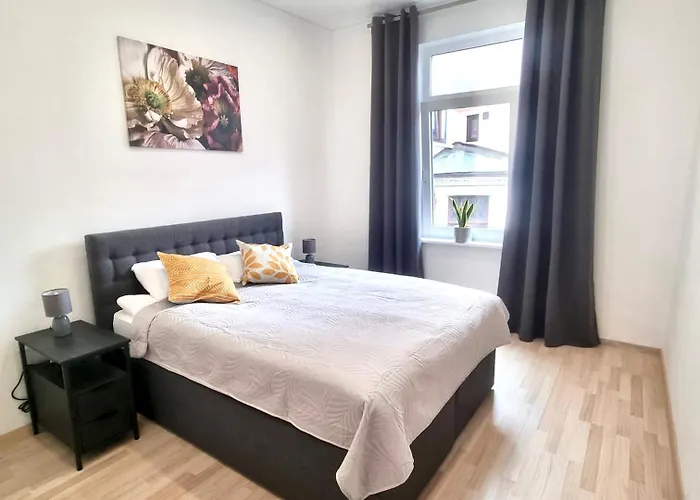 Ferienwohnung Fleiger 3 In Achim Zentrum